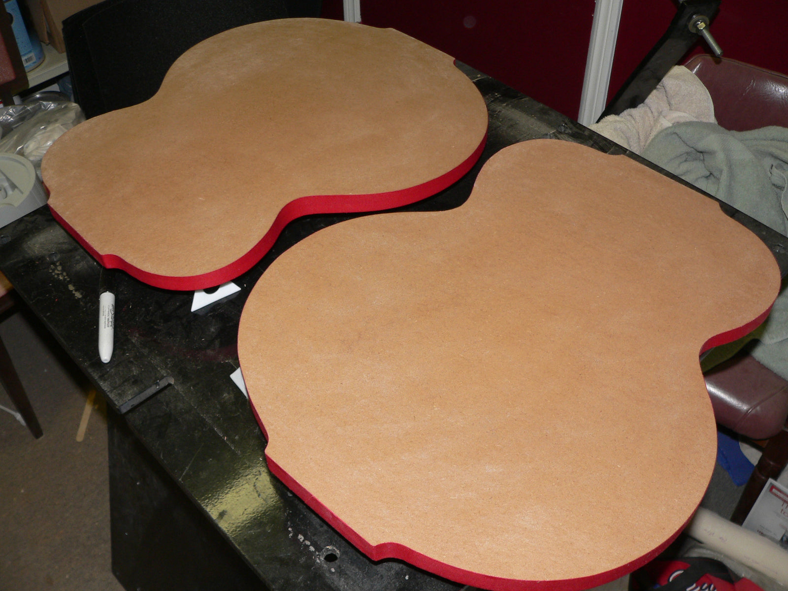 Guitar-Shaped Radius Workboard